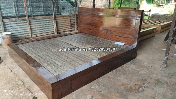 IMG 20230504 141939 - Tempat tidur klasik kayu jati minimalis Elegan