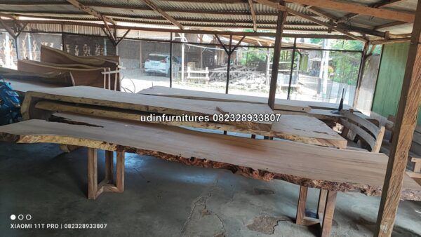 IMG 20230505 090957 - Meja makan trembesi blok Utuh ALami minimalis terbesar di Jepara