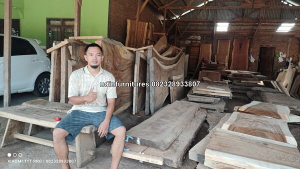 IMG 20230505 091450 - Meja makan trembesi blok Utuh ALami minimalis terbesar di Jepara