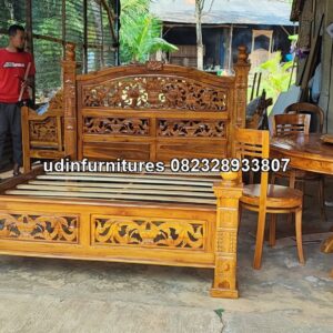 IMG 20230529 103137 300x300 - Tempat Tidur Rahwana Ukuran 160 x 200 Ukiran Idaman Minimalis Kayu Jati