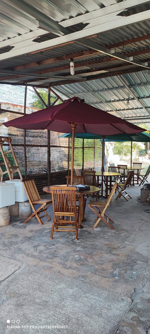 IMG 20230731 163906 scaled - Set Kursi Meja Payung Outdoor Kursi Pantai Cafe Minimalis Kayu Jati