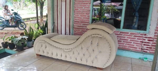 51c532bd 6210 44a9 b862 1b1cafdaa21e - Kursi Sofa Tantra Kamasutra Sofa Santai Warna Custom Full Kayu Jati