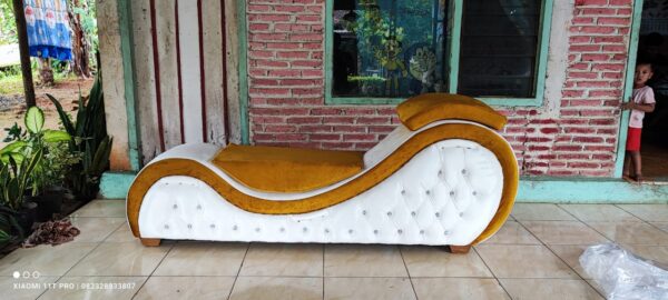 7d81b754 f9de 4db7 9981 8c21aa879945 - Kursi Sofa Tantra Kamasutra Kombinasi 2 Warna Terbaru Custom Full Kayu Jati