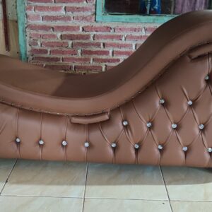 7f2b69ec 04cd 4d3d 8654 fbae2acc3ded 300x300 - Sofa Tantra Kamasutra Kursi Romantis Sofa Santai Warna Custom Full Kayu Jati