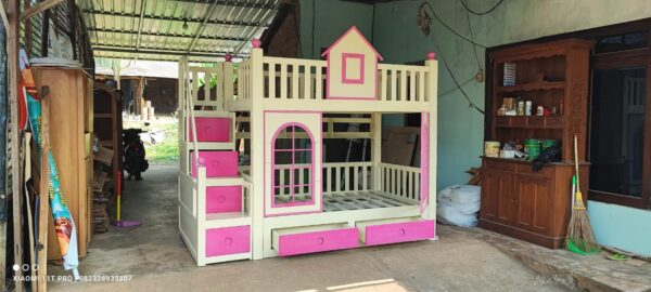 aba890bd 985d 41cc a183 cfb0bf16073a - Tempat Tidur Anak Tingkat Warna Cream Kombinasi Pink Terbaru Full Kayu Jati