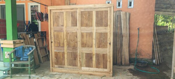 IMG 20240531 092700 scaled - Lemari Pakaian Sliding Kayu Jati Custom Furniture Jepara