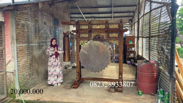 0782f9fd ded1 488b 8f92 14e60c4bddad 1 - Bedug Masjid Kentongan Full Kayu Jati Ukiran Minimalis