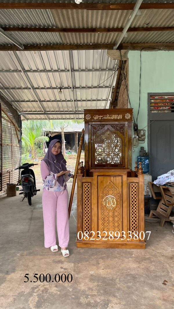 35953c6f 9009 4e42 8bde 8442445abc2a - Mimbar Masjid Modern Kekinian Minimalis Warna Melamin Natural Kombinasi Gold Full Kayu Jati