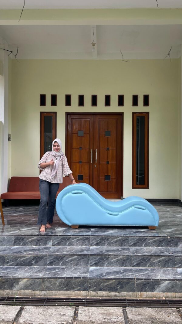 4b26912d 914d 408e 9712 9bdcb8b6e4c8 scaled - Kursi Sofa Tantra Kamasutra Warna Blue Oscar Full Kayu Jati