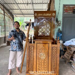 4f6267fa afb0 42ff 8c34 95b6fc6fd73c 300x300 - Mimbar Masjid Modern Kekinian Minimalis Warna Melamin Natural Kombinasi Gold Full Kayu Jati