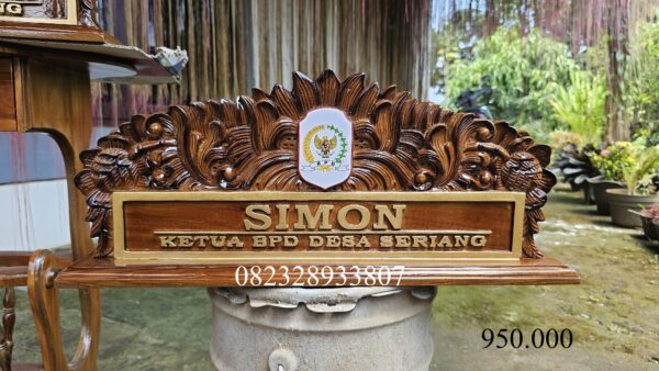 786450db 7ef7 4296 a977 a90a51fcd84e scaled - Papan Nama Meja Minimalis Papan Nama Kepala Desa Full Kayu Jati