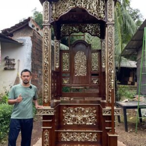 802a9f87 401a 41e3 84f1 01e2d542604c 300x300 - Mimbar Kubah Masjid Super Besar Ukiran Mewah Full Kayu Jati