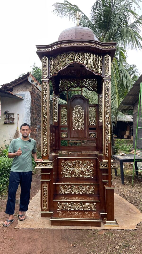 802a9f87 401a 41e3 84f1 01e2d542604c - Mimbar Kubah Masjid Super Besar Ukiran Mewah Full Kayu Jati