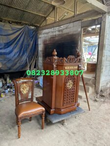 Mimbar Podium Kursi Minimalis Plus Tongkat Ukiran Mewah Full Kayu Jati