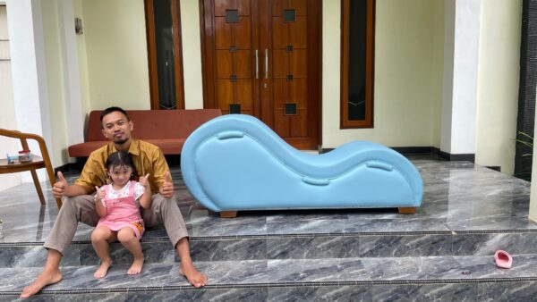 d74b7b55 b714 427e 9e69 90eb8642c3ef scaled - Kursi Sofa Tantra Kamasutra Warna Blue Oscar Full Kayu Jati