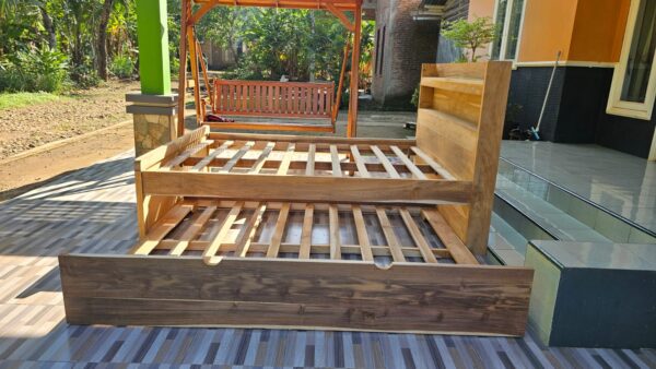 f33a41bf 1d2a 4822 9275 97d400ed6f6d - Tempat tidur Sorong Double bad Minimalis Full Kayu Jati