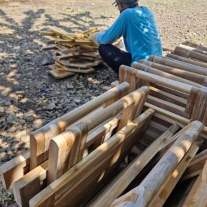 abd9350e 50c9 4da4 a5bc 78a6d1274121 300x300 - Bali Picnic Table