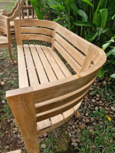 Banana Round Back Bench