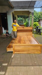 Dipan Minimalis Blok Laci Full Kayu Jati Terbaru