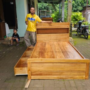 209dfe9c 7fe0 4d8d 856e 0f58ca2e5f06 300x300 - Dipan Minimalis Blok Laci Full Kayu Jati Terbaru