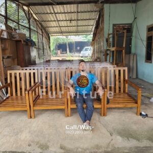 2de9f79d 100a 455a 8687 affedf5fd202 300x300 - Kursi Minimalis Custom Modern Terbaru Full Kayu Jati